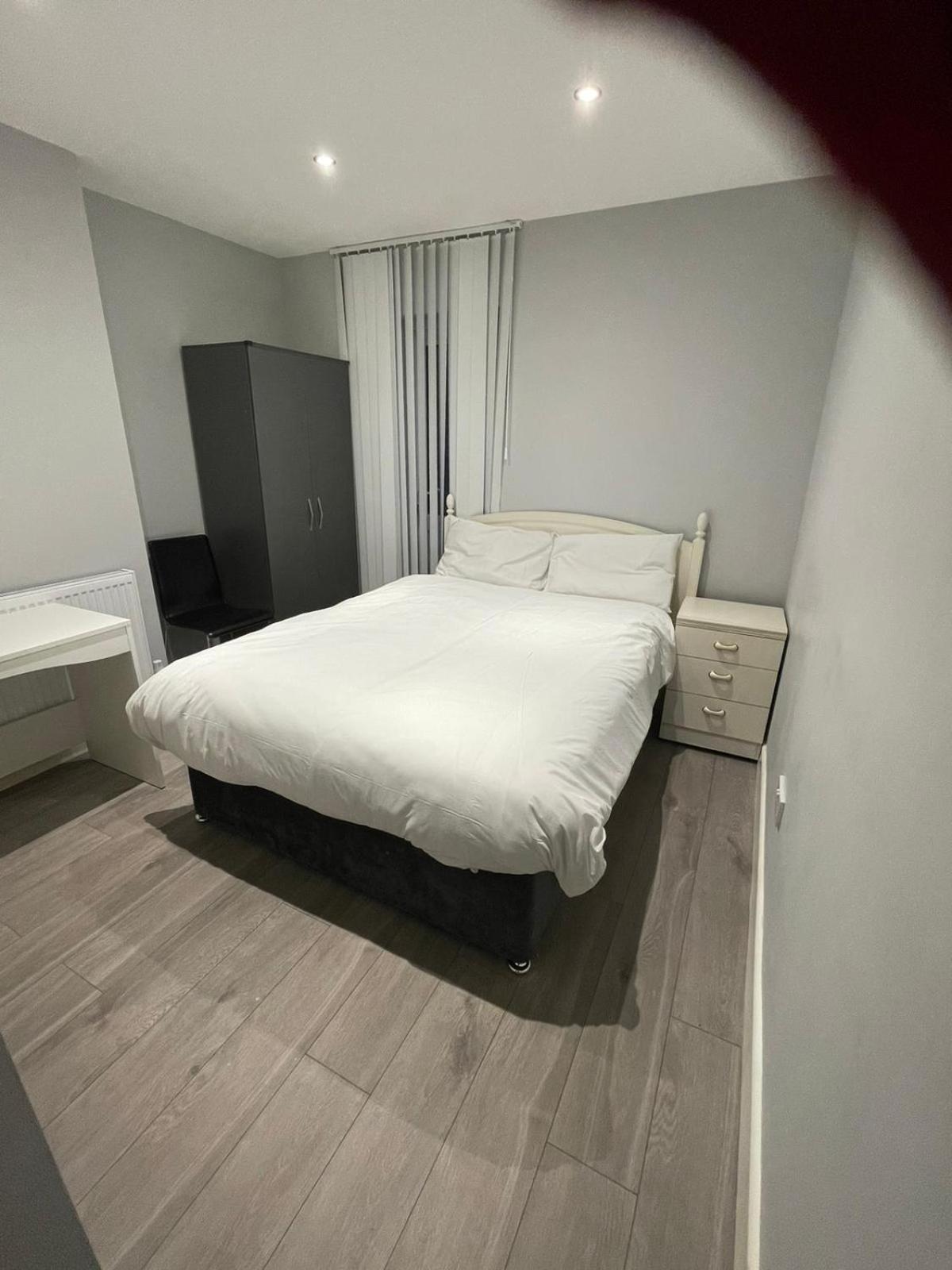 Vale Nky Apartment Rooms ロンドン エクステリア 写真